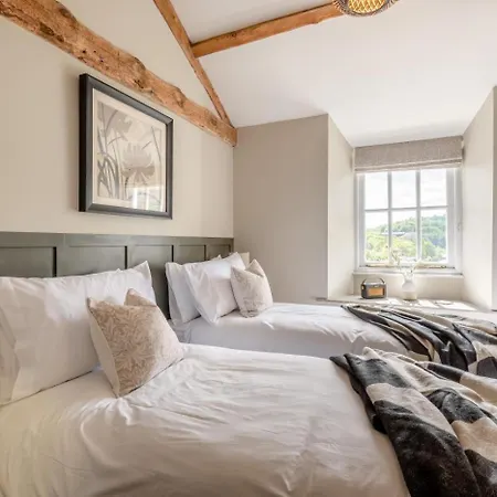 2 Bed In Oc-u32104 *